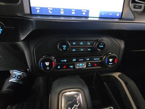Used 2023 Ford Bronco Outer Banks AWD/4WD image 19