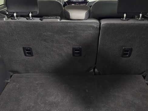 Used 2021 Ford Escape SE w/ SE Sport Appearance Package image 33