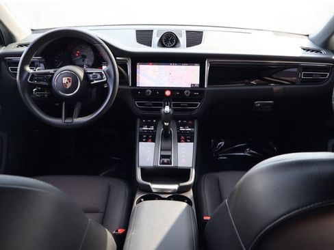 Certified 2024 Porsche Macan S AWD/4WD image 14