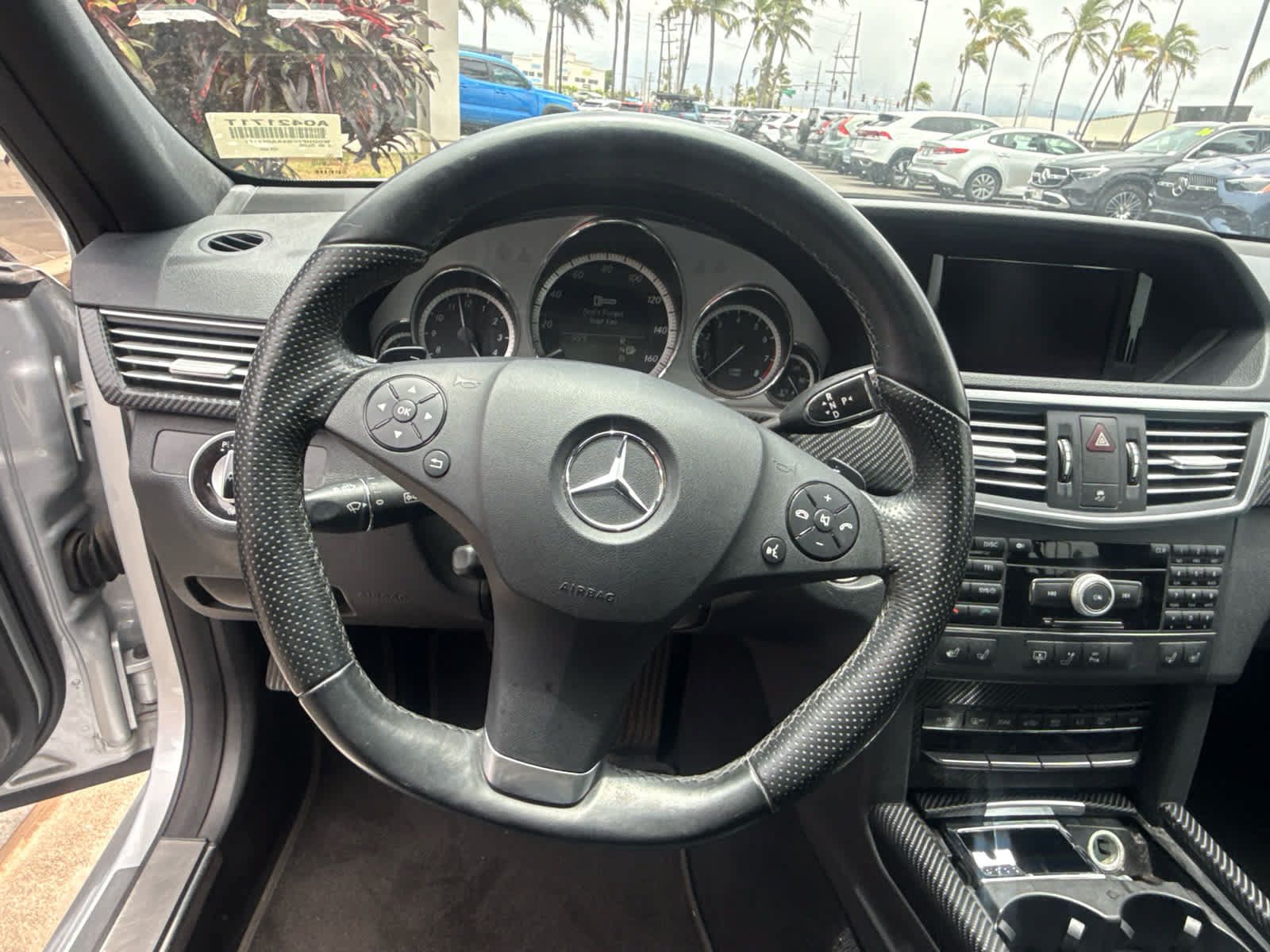 Used 2010 Mercedes-Benz E 550 Sedan image 12