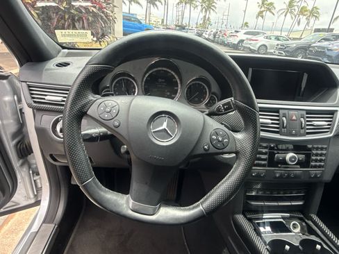 Used 2010 Mercedes-Benz E 550 Sedan image 12