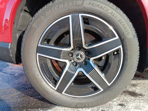 Used 2024 Mercedes-Benz GLC 300 4MATIC image 7