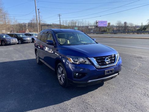 Used 2017 Nissan Pathfinder S AWD/4WD image 4