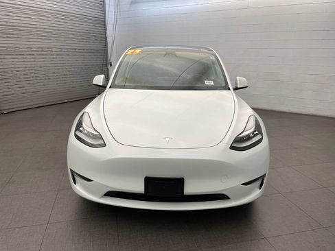 Used 2023 Tesla Model Y Long Range AWD/4WD image 9