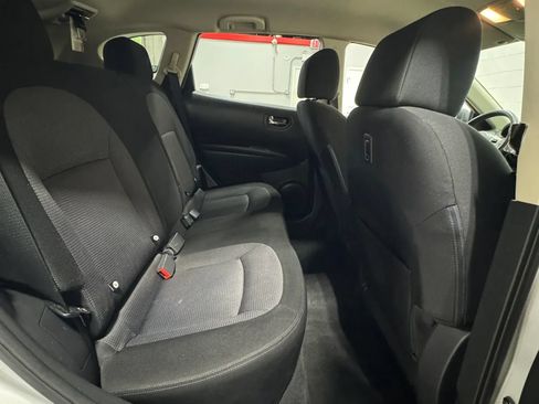 Used 2013 Nissan Rogue SV AWD/4WD image 32