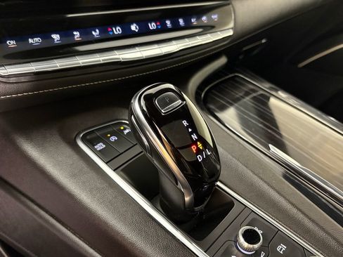 Used 2023 Cadillac Escalade ESV Sport image 29