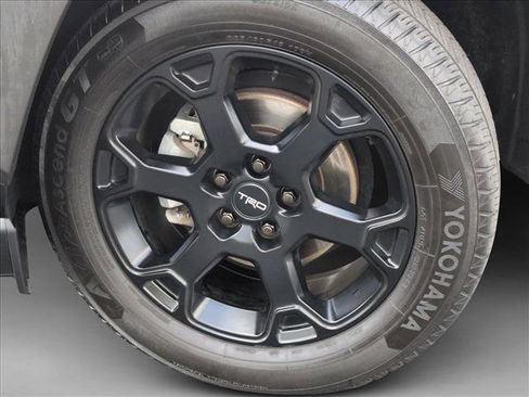 Used 2020 Toyota RAV4 TRD Off-Road image 26