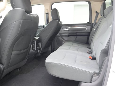 Used 2020 RAM 1500 Big Horn AWD/4WD image 9