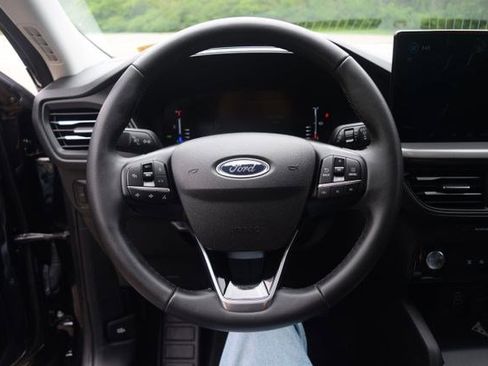 Used 2024 Ford Escape Active w/ Tech Pack #1 FWD image 4