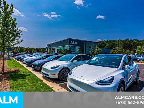 Used 2025 BMW i5 eDrive40i w/ M Sport Package RWD image 50