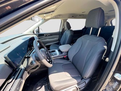New 2026 Kia Carnival LX FWD image 20