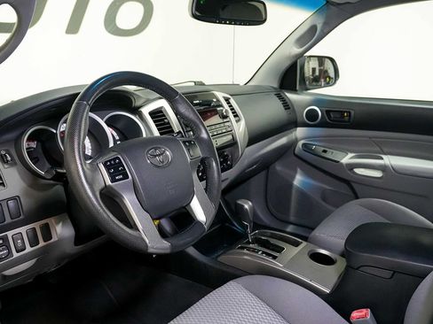 Used 2012 Toyota Tacoma PreRunner w/ SR5 Pkg RWD image 14