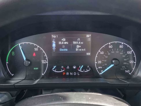 Used 2023 Ford Maverick XLT image 23