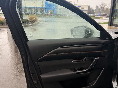 Used 2025 MAZDA CX-50 AWD 2.5 Hybrid w/ Weather Package image 12