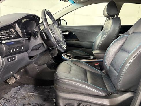 Used 2022 Kia Niro EX Premium image 20