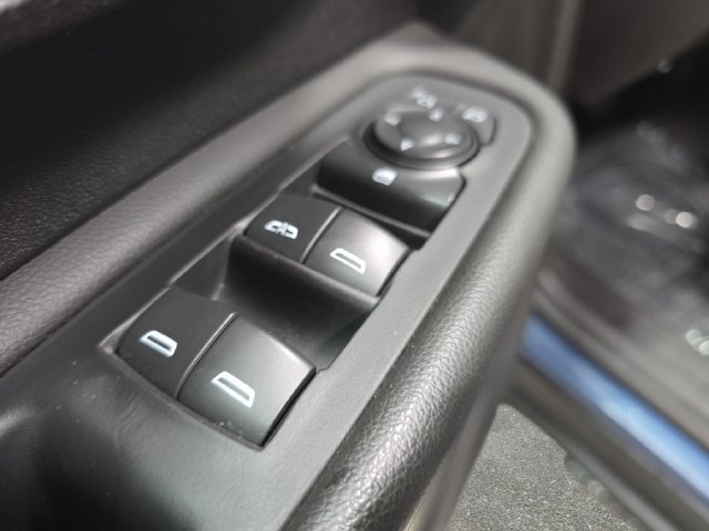 Used 2024 GMC Terrain SLE w/ Driver Convenience Package AWD/4WD image 26