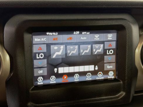 Used 2019 Jeep Wrangler Unlimited Sport S AWD/4WD image 24