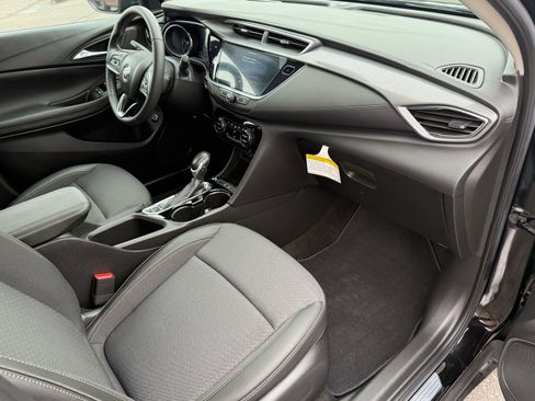 Used 2022 Buick Encore GX Select image 11