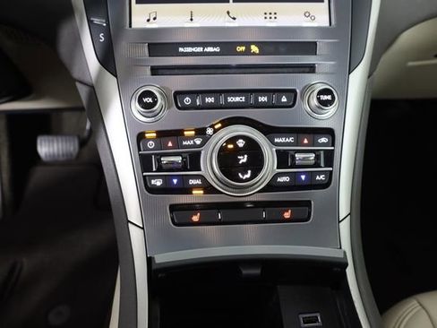 Used 2017 Lincoln MKZ Premiere FWD image 42