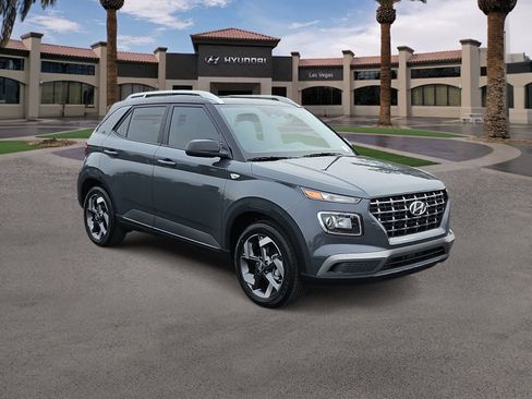 New 2026 Hyundai Venue SEL FWD image 2