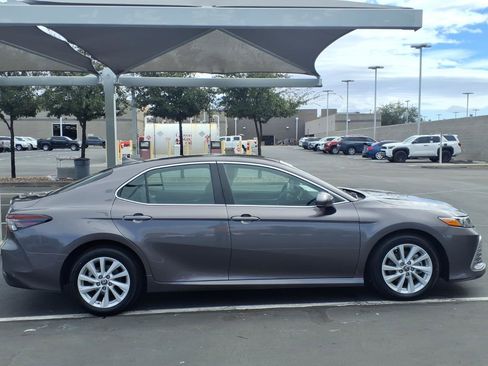 Certified 2022 Toyota Camry LE w/ Carpet Mat Package (TMS) image 3