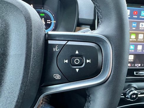 Used 2023 Volvo C40 P8 Recharge Plus w/ Climate Package image 24