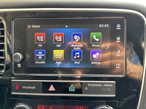 Used 2019 Mitsubishi Outlander SEL AWD/4WD image 21