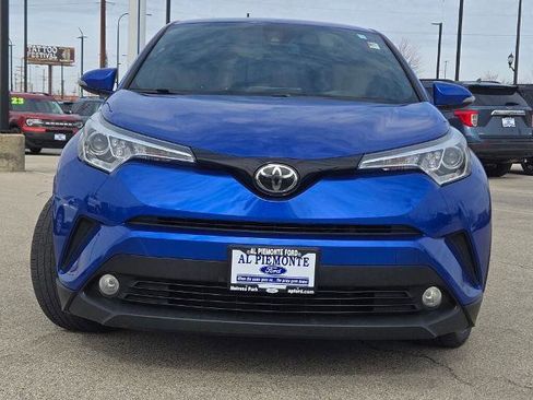Used 2018 Toyota C-HR XLE image 4