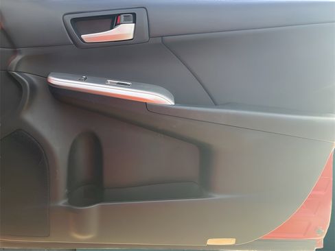 Used 2012 Toyota Camry SE image 39