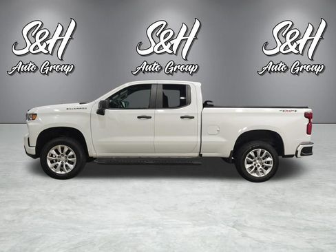 Used 2019 Chevrolet Silverado 1500 Custom w/ Trailering Package AWD/4WD image 12
