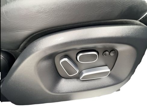 Used 2014 Land Rover Range Rover Sport HSE image 31