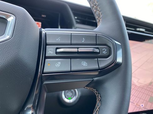 New 2026 GMC Terrain AT4 w/ LPO, Black Badging Package AWD/4WD image 32