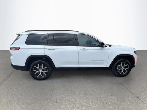 Used 2024 Jeep Grand Cherokee L Limited w/ Luxury Tech Group II AWD/4WD image 3