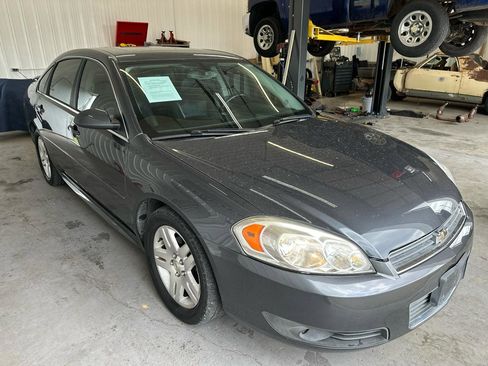Used 2011 Chevrolet Impala LT w/ Luxury Edition Package FWD image 5