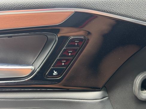 Used 2022 Acura MDX FWD image 17
