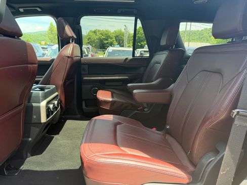 Used 2024 Ford Expedition Limited AWD/4WD image 19