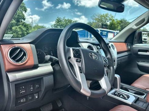 Used 2019 Toyota Tundra SR5 w/ SR5 Upgrade Package AWD/4WD image 10