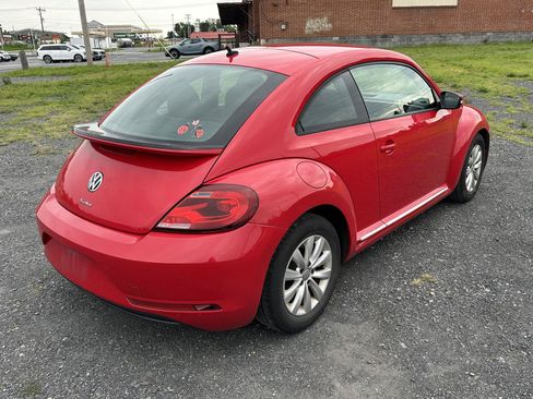 Used 2019 Volkswagen Beetle 2.0T FWD image 8