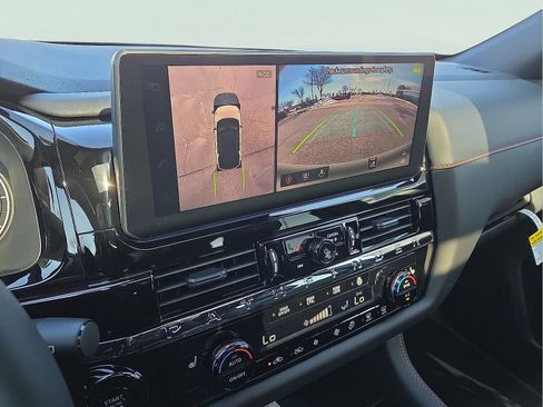 New 2026 Nissan Pathfinder Rock Creek image 17