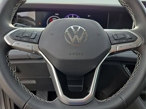 New 2026 Volkswagen Tiguan SE image 25