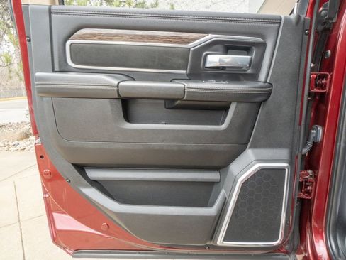 Used 2021 RAM 2500 Laramie AWD/4WD image 16