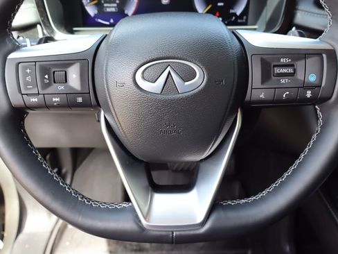 Used 2024 INFINITI QX60 Sensory w/ Vision Package AWD/4WD image 13