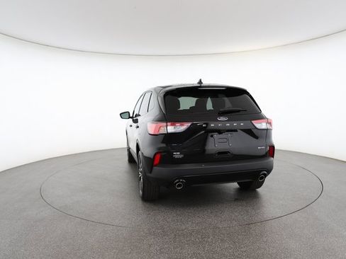 Used 2022 Ford Escape SE w/ SE Sport Appearance Package image 13
