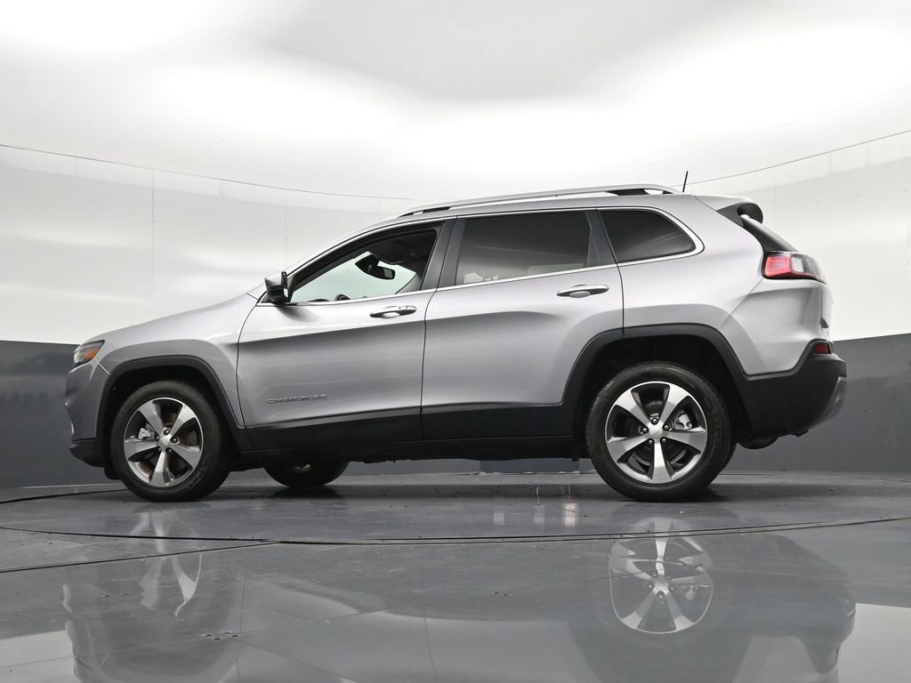 Used 2020 Jeep Cherokee Limited FWD image 35