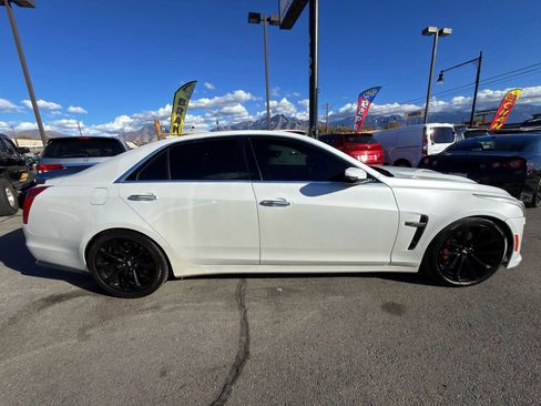 Used 2016 Cadillac CTS V w/ Carbon Fiber Package image 40