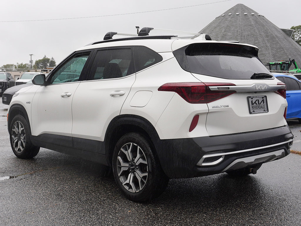 Used 2023 Kia Seltos EX AWD/4WD image 10