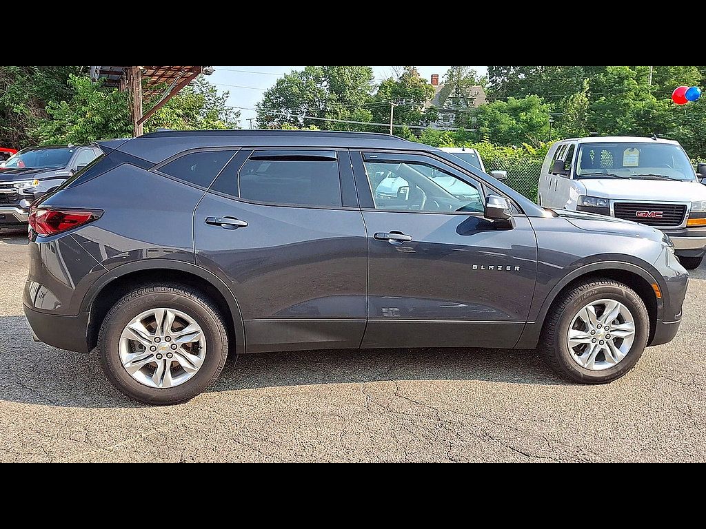 Certified 2022 Chevrolet Blazer LT AWD/4WD image 9