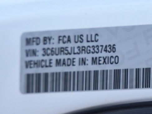 Used 2024 RAM 2500 Big Horn AWD/4WD image 33