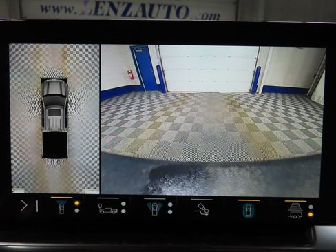 Used 2023 GMC Sierra 1500 Elevation w/ Elevation Premium Package image 17