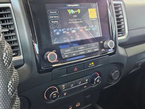 Used 2022 Nissan Frontier SV image 8